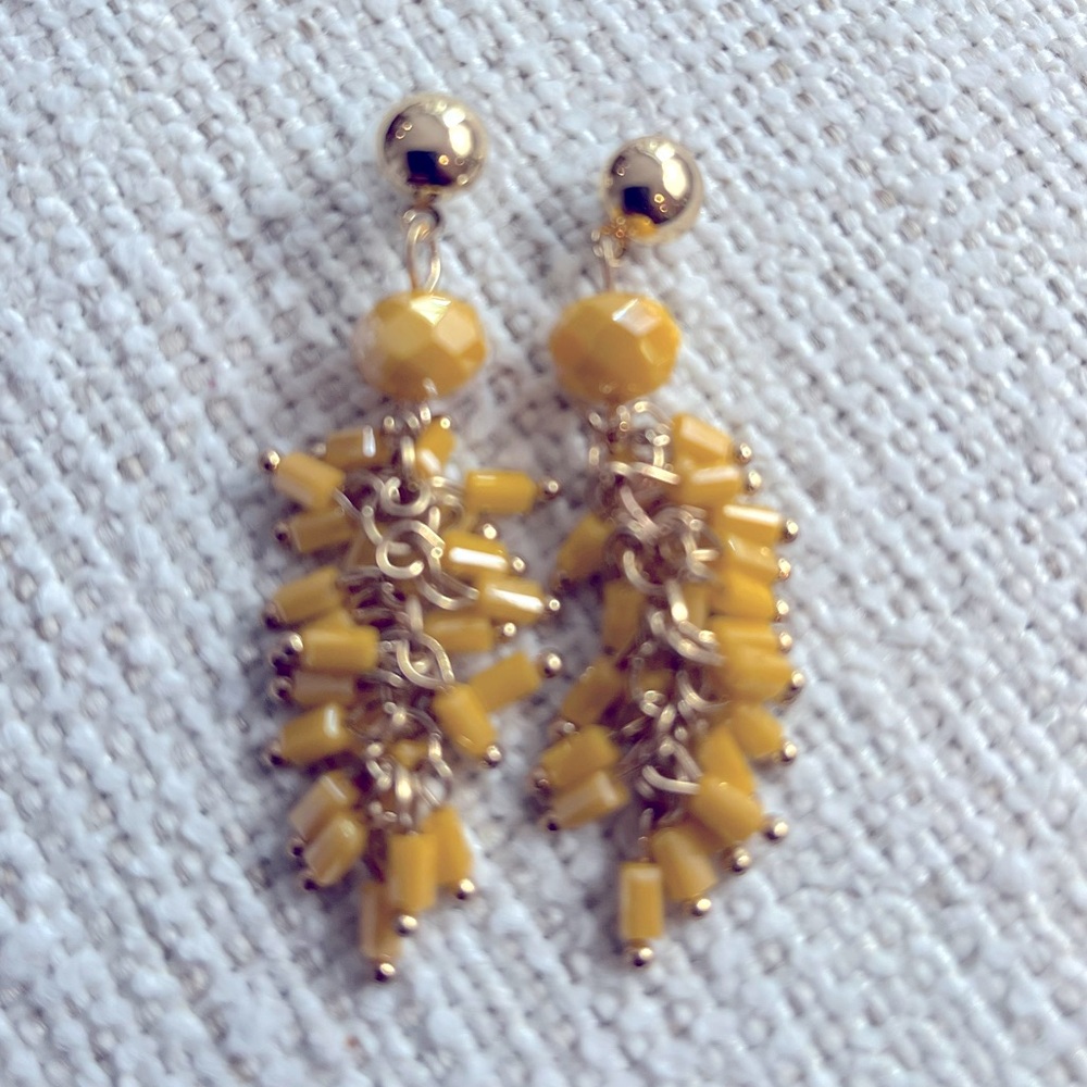 💛Melanie Lyne Gold and Yellow Beaded Earrings